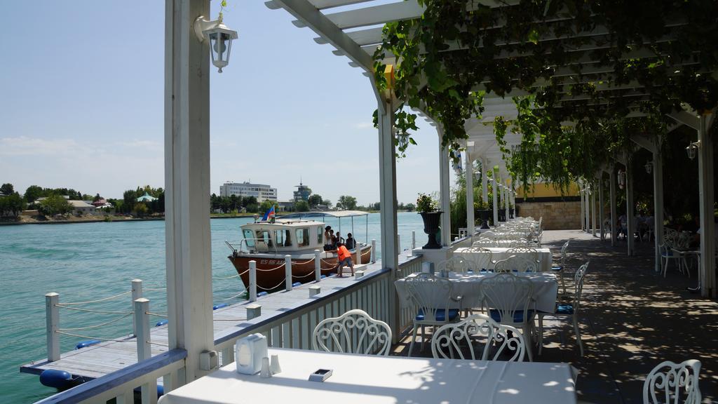 River Side Hotel Mingachevir Ngoại thất bức ảnh